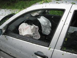Bild: Die Airbags des Unfallfahrzeugs hatten ausgel&amp;ouml;st