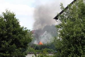 Bild: Meterhohe Flammen waren schon von Weitem zu sehen.
